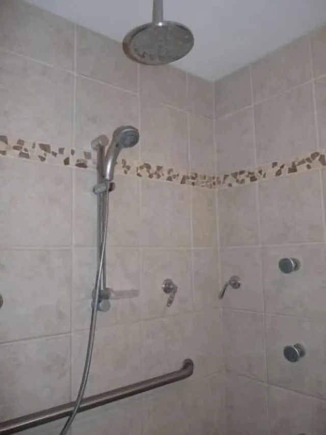 غرفة ديلوكس بسرير كينج، RiverBank Lodge 1/1