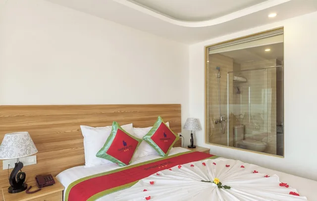 Superior, King Bed, Siren Flower Hotel 1/3