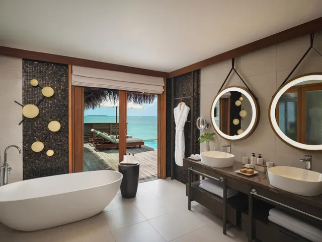 SUNSET WATER VILLA WITH POOL -Transfer Excluded, Conrad Maldives Rangali Island 3/4