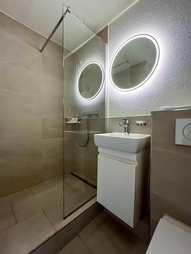 غرفة مفردة، Statthotel 8/9