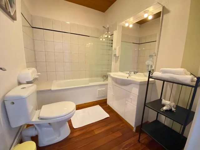غرفة سوبيريور بسرير كوين، HOTEL FONTAINE 2/4