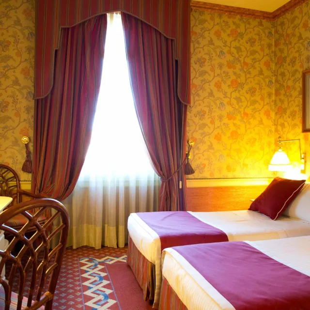 غرفة قياسية بسرير كينج، Hotel Milano Regency 3/3