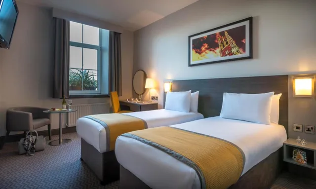 غرفة بسريرين منفصلين، Maldron Hotel Belfast International Airport 1/2
