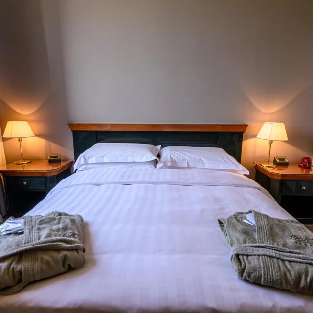 غرفة بسرير مزدوج بشرفة، HOTEL VILLA KINZICA 5/6