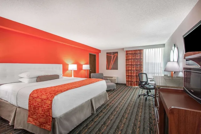 غرفة بسرير كينج، Howard Johnson by Wyndham Lexington 3/10