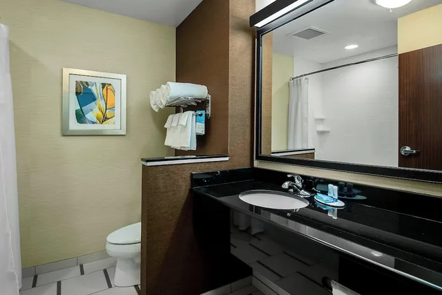 غرفة بسريرين كوين لذوي الإعاقة، Fairfield Inn And Suites Little Rock Benton 2/4