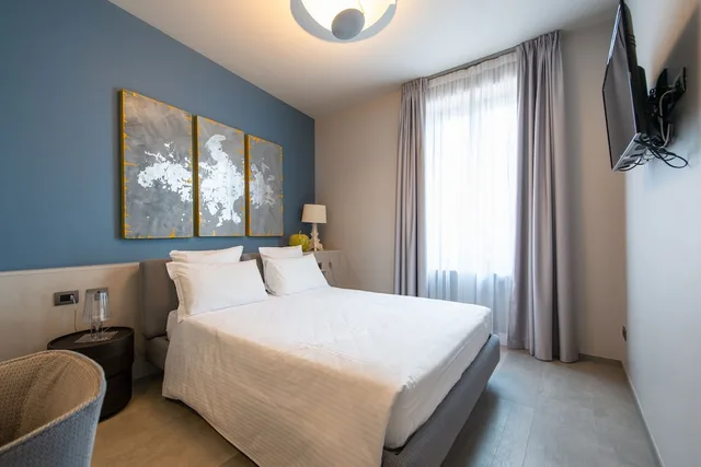 Family, Murphy Bed, Queen Bed, Sofa، Le Funi Hotel 2/6