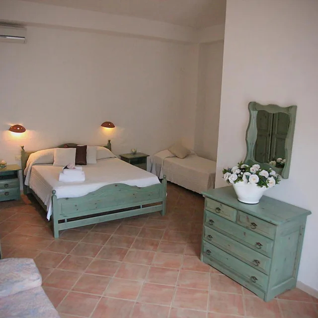 غرفة رباعية، Micalosu Hotel 3/7