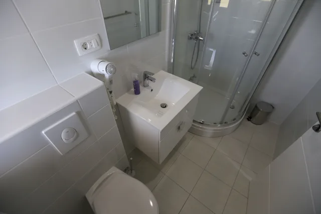 Comfort, Quadruple, 4 Beds, Hill View، Villa Flowers 3/5