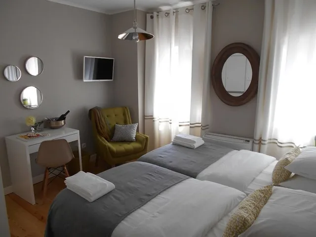 غرفة بسريرين منفصلين، Flores Guest House 2/2