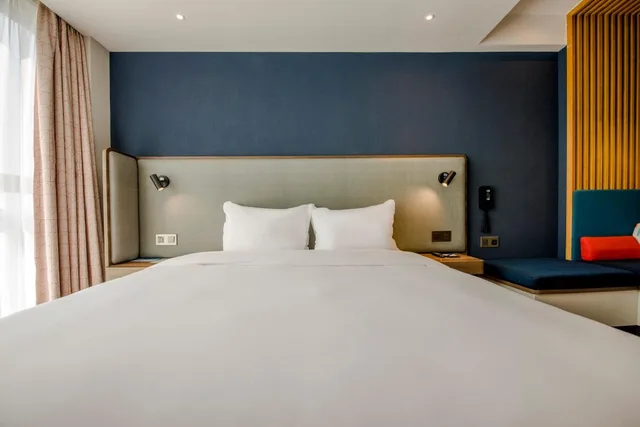 غرفة سوبيريور بسرير كينج، Holiday Inn Express Foshan Chancheng 2/2