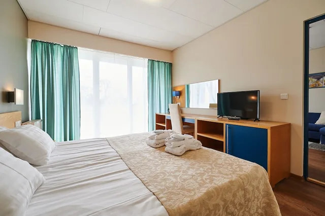 جناح بسرير كوين مع أريكة، Ruutli Spa Hotel 1/6