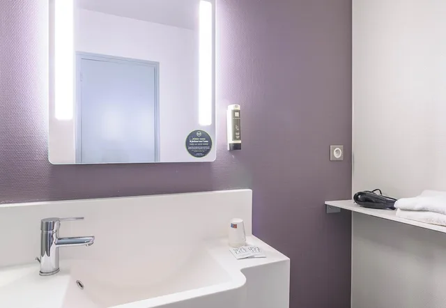 Room, Quadruple, 1 Double and 2 Bunk Beds، B&B Hotel Orange 6/6