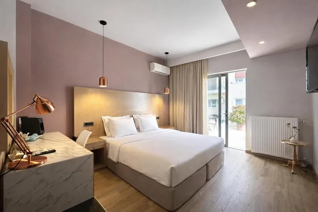 غرفة ديلوكس بسرير كوين، Areos Hotel 5/9