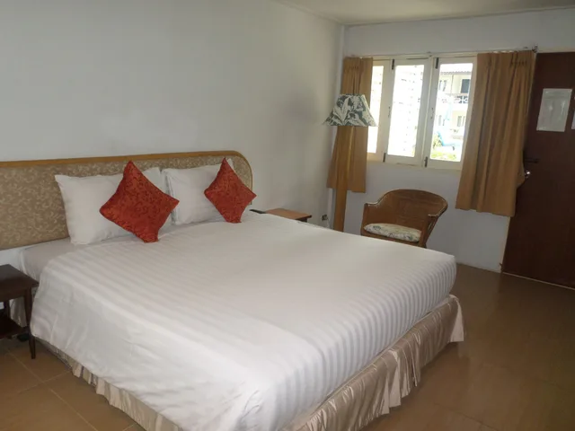 غرفة سوبيريور بسرير كينج بإطلالة على المسبح، Nautical Inn 2/10
