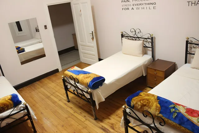 غرفة ثلاثية بثلاثة أسرّة بحمام مشترك، Meramees Hostel 1/2