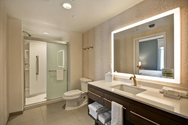 جناح بسرير كينج بغرفة نوم واحدة مع أريكة، Home2 Suites by Hilton Perrysburg Levis Commons Toledo 3/3