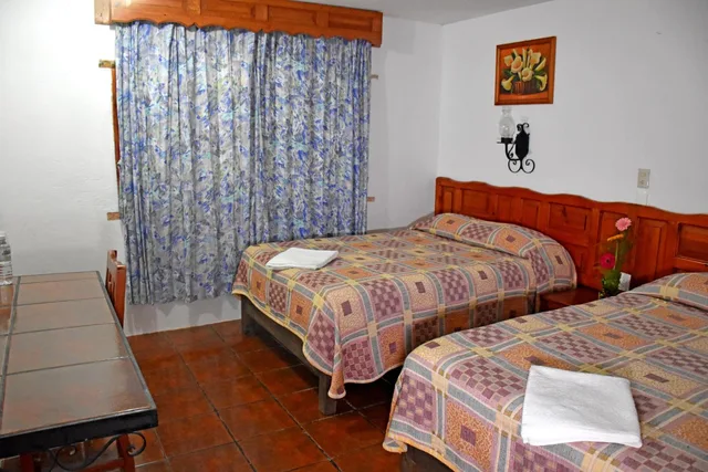 Family, Hotel San Luis 1/3