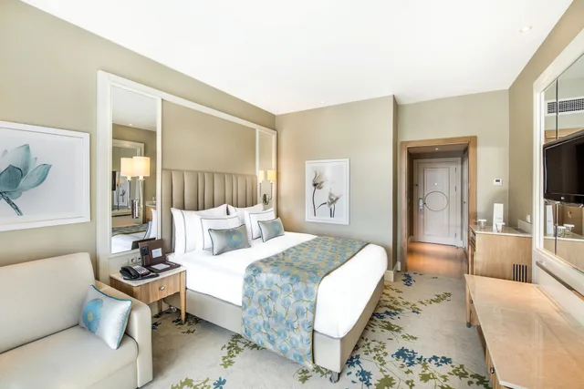 Standard, Twin Beds, Lateral Side Sea View, 2 Sofa، Titanic Deluxe Lara 6/9