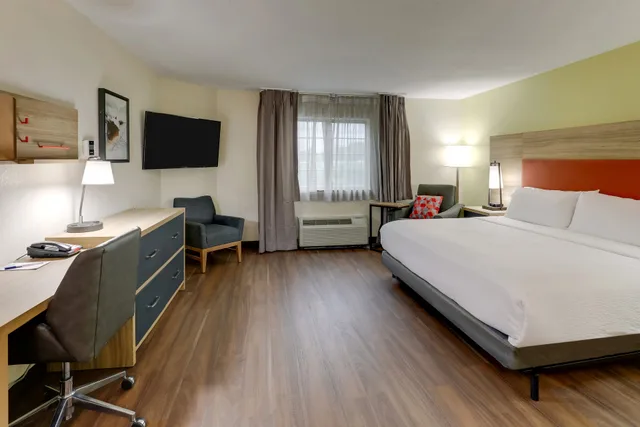 جناح استوديو بسرير كوين لذوي الإعاقة، Candlewood Suites Lexington 2/5