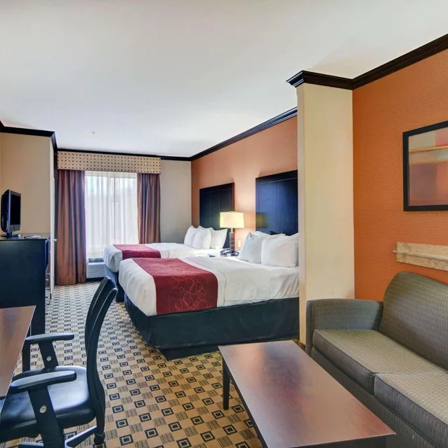 جناح بسرير كوين لذوي الإعاقة، Comfort Suites Kilgore 3/3