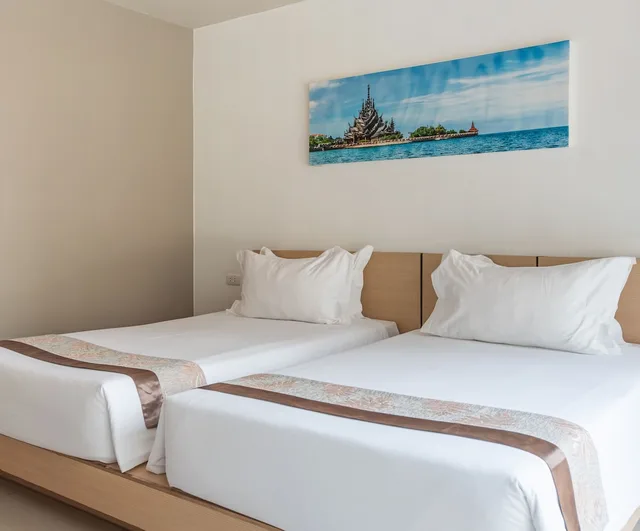 غرفة سوبيريور بسرير كينج بإطلالة على المسبح، Beston Pattaya 3/10