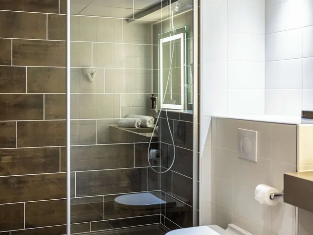 Family, Double Bed, Sofa, Kitchenette, Mercure Agen Centre 3/3