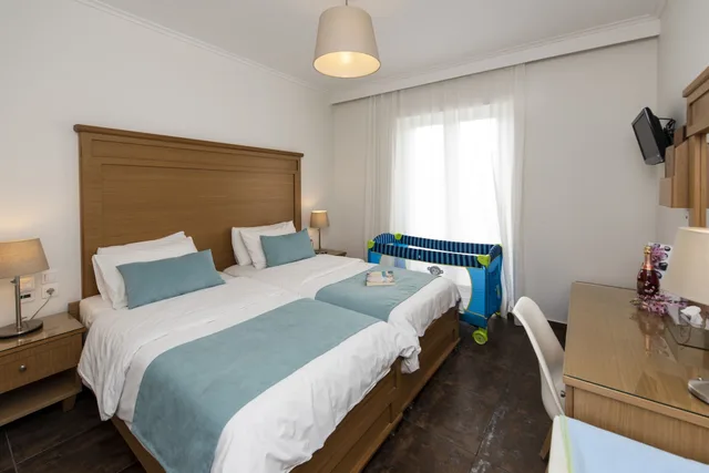 1 Bedroom, Junior Suite, Apartment, Twin Beds, 2 Sofa، Peridis Family Resort 5/8