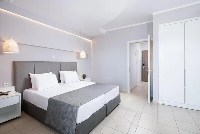 جناح جونيور بسرير مزدوج بإطلالة على البحر، Alexandros Palace Hotel and Suites 3/10
