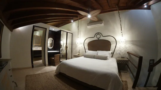 غرفة عائلية، Capellan de Getsemani 7/10
