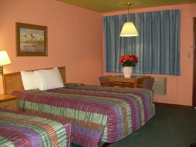 غرفة اقتصادية بسرير مزدوج، 83 Motel 5/10
