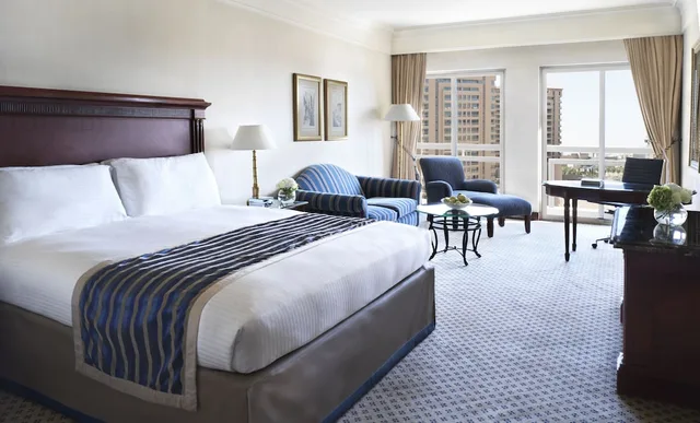 غرفة كلاسيكية بسرير كينج، Intercontinental Citystars Cairo 3/6