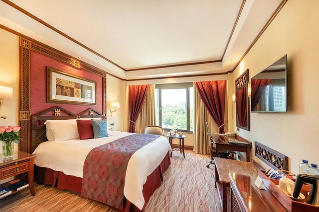 غرفة تنفيذية بسريرين منفصلين، Nairobi Serena Hotel 5/10