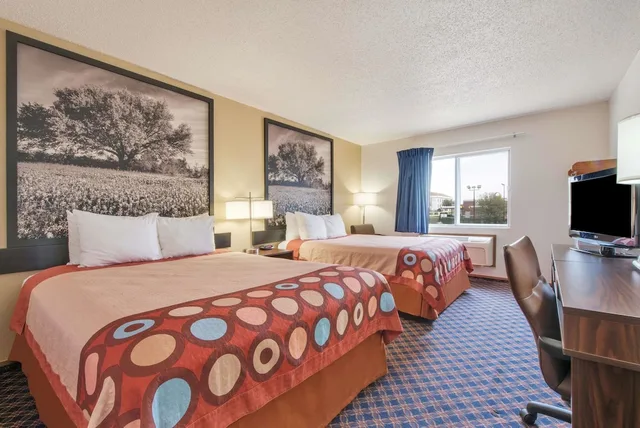 Standard, 2 Queen Beds, Super 8 by Wyndham College Station 1/4