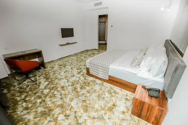 Economy, Twin Beds, Kutaisi Inn 2/4