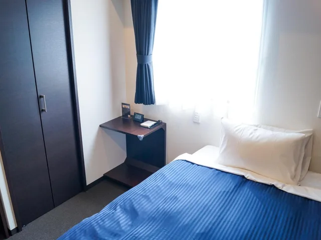 Semi Room, Semi Double Bed, Smoking، Hotel Livemax Saitama Asaka Ekimae 1/2