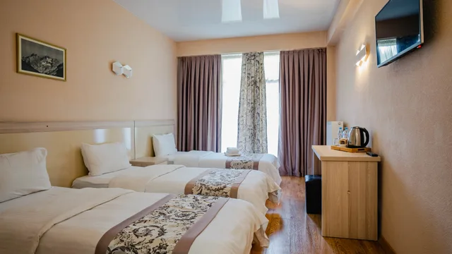 غرفة قياسية ثلاثية، Gudauri Inn 1/5