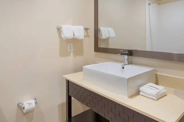 غرفة بريميوم بسريرين مزدوجين بمطبخ، Red Roof Inn Plus+ Fort Worth - Burleson 3/4