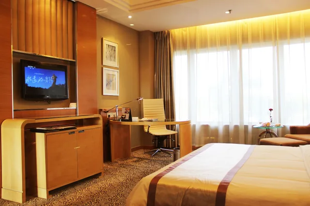 غرفة ديلوكس بسرير كينج، Glarun Jinling HOTEL 3/9