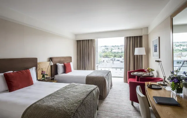 غرفة كلاسيكية بإطلالة على النهر، The River Lee Hotel 1/1