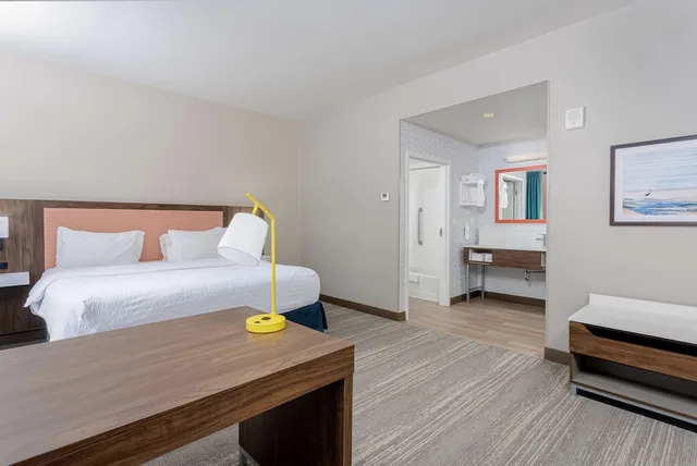 Studio, King Bed, Balcony, Hampton Inn Suites Orange Beach Gulf Front 1/6