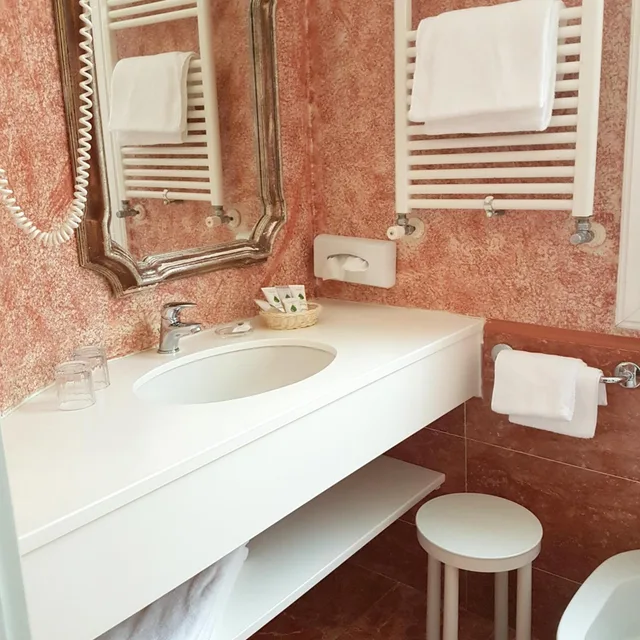 غرفة كلاسيكية ثلاثية، Villa Ada 8/8