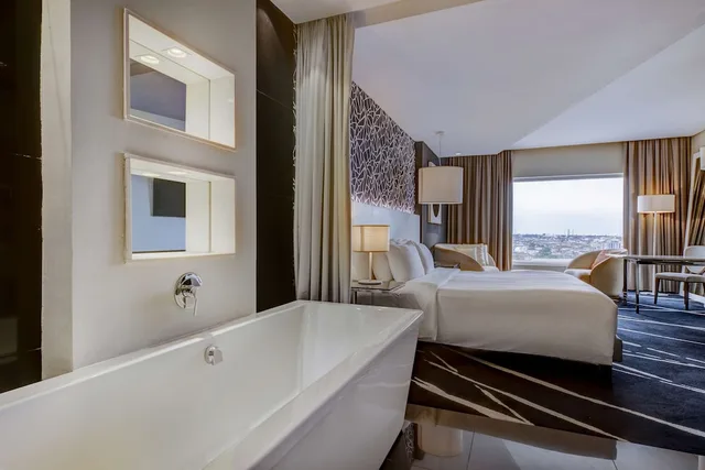 Superior, Twin Beds, Radisson Blu Lagos Ikeja 4/5