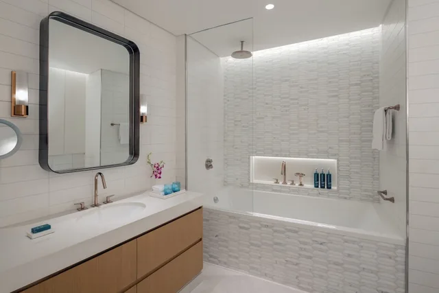 2 Bedrooms, Creek, Apartment, King and Twin Beds, Terrace، Hilton Dubai Creek Hotel & Residences 5/7