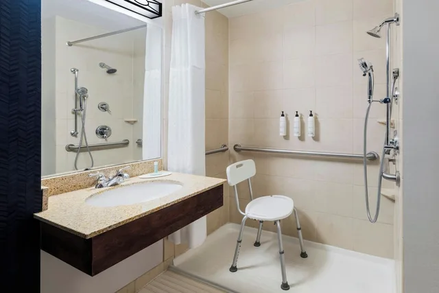 غرفة بسرير كينج مع أريكة، Fairfield Inn Suites Denver Aurora Parker 8/8
