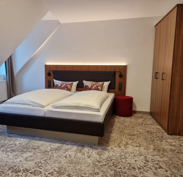 جناح ديلوكس بسرير كينج، Hotel Zumnorde 1/9