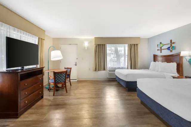 Exterior, Garden, Courtyard, 2 Queen Beds, Terrace، Best Western Cocoa Beach Hotel and Suites 4/9