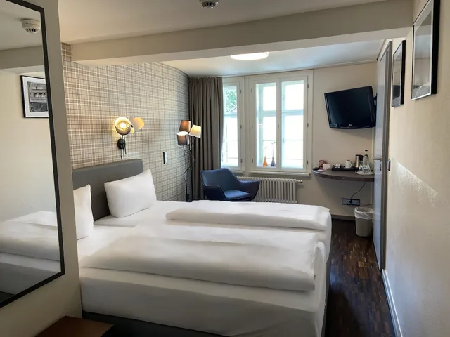 Room, Queen Bed, No Elevator, Annex، Hotel Kramerbrucke Erfurt 4/7