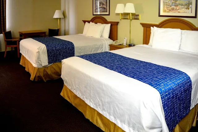 غرفة بسريرين كوين، Travelodge By Wyndham St Louis 6/7
