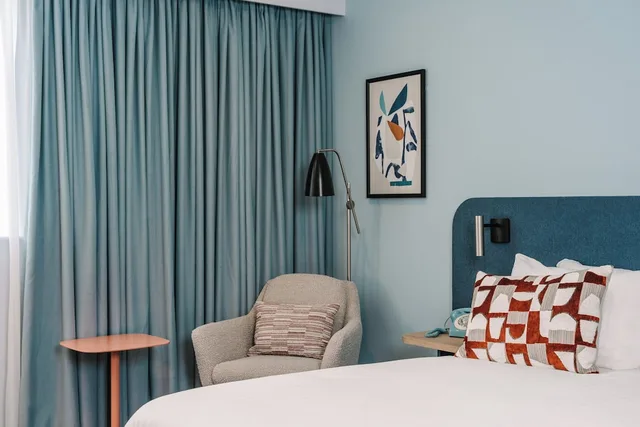 غرفة قياسية بسرير فردي، voco Winchester Hotel & Spa By IHG 2/3
